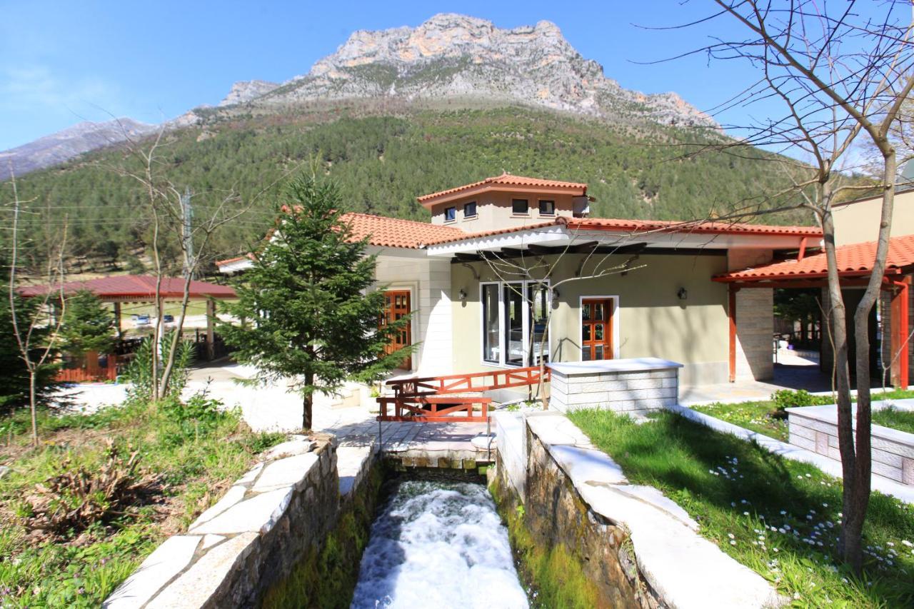 Hotel Gryka E Kelcyres Buitenkant foto