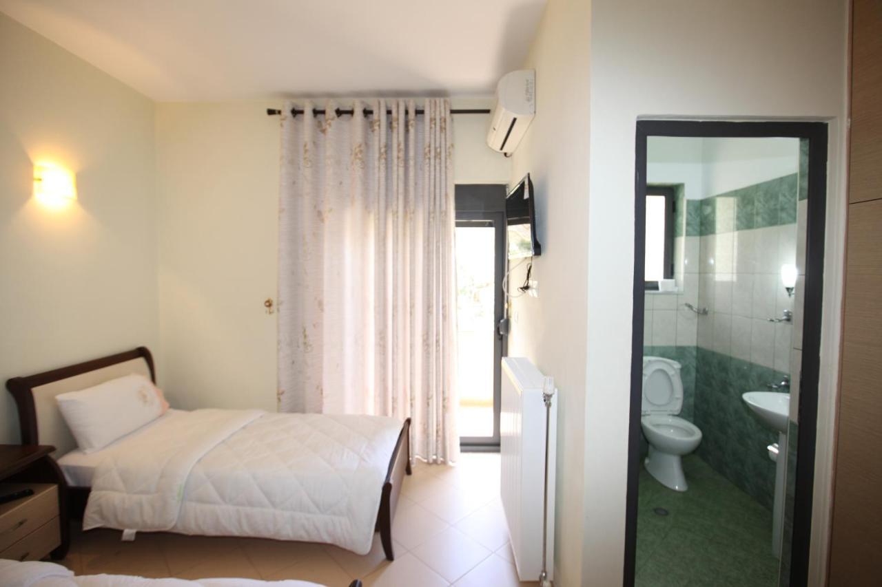 Hotel Gryka E Kelcyres Buitenkant foto