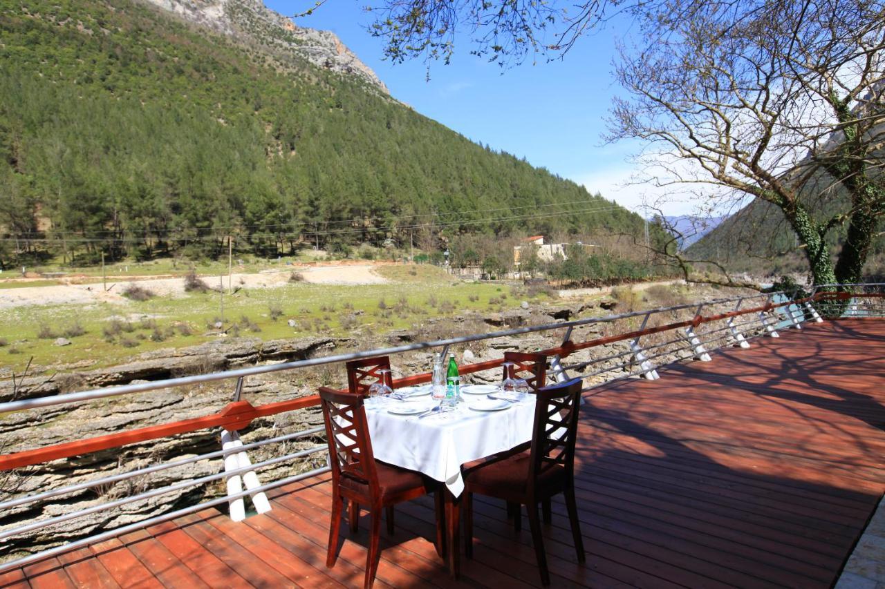 Hotel Gryka E Kelcyres Buitenkant foto