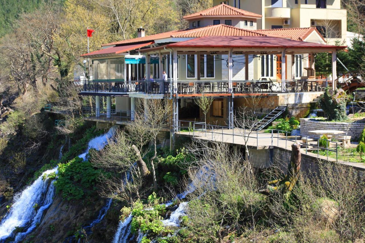 Hotel Gryka E Kelcyres Buitenkant foto
