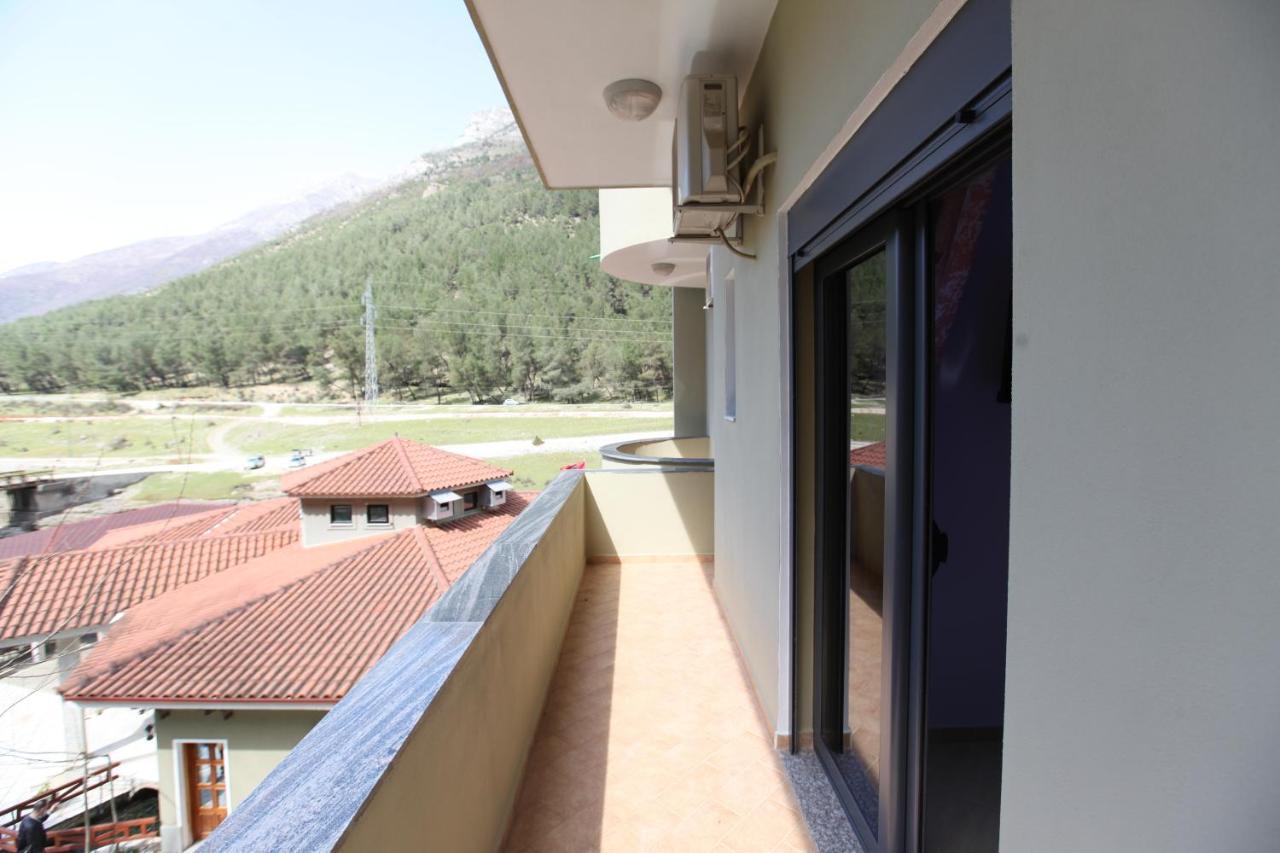 Hotel Gryka E Kelcyres Buitenkant foto