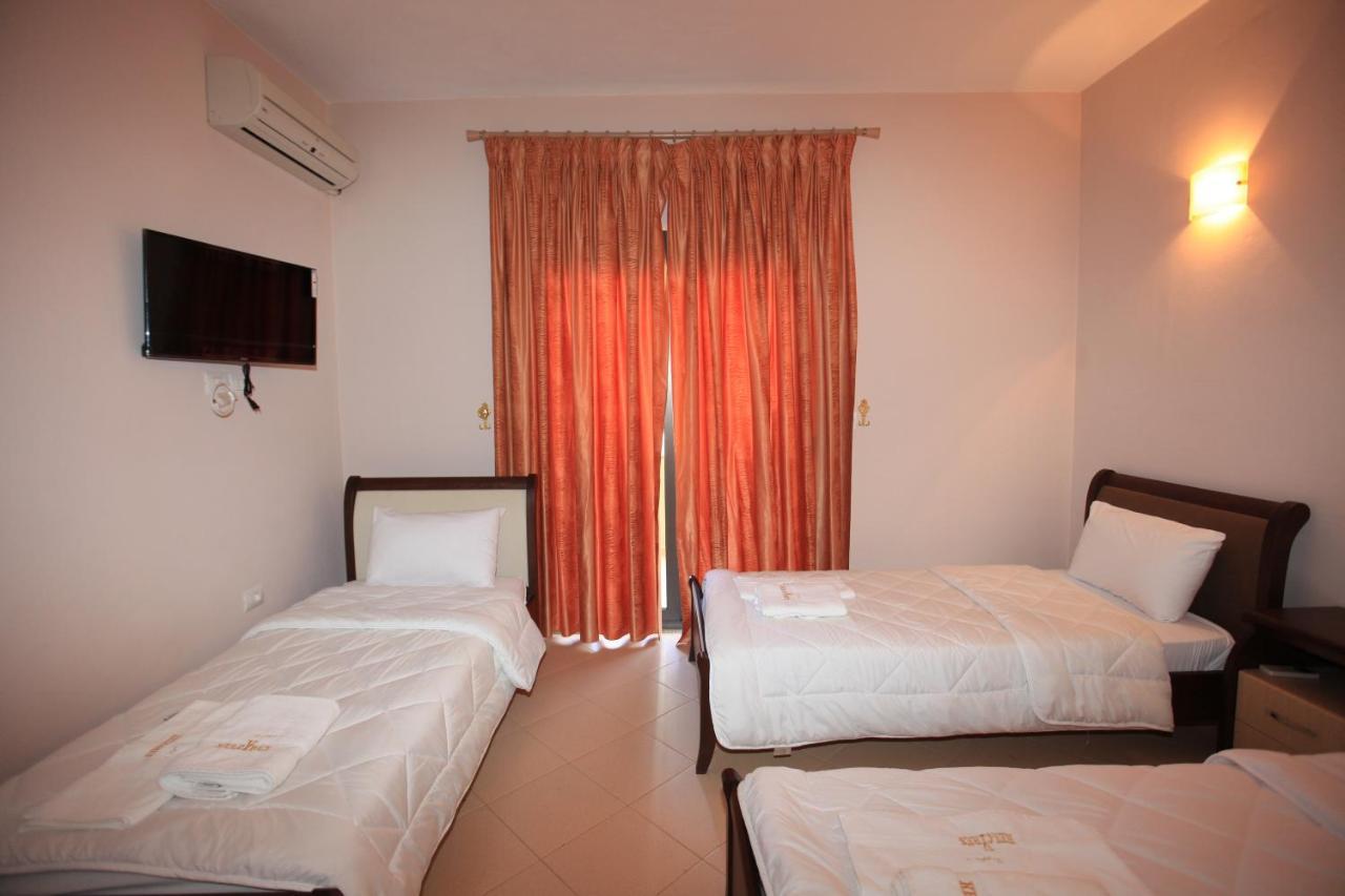 Hotel Gryka E Kelcyres Buitenkant foto