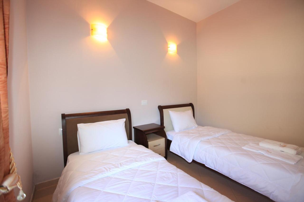 Hotel Gryka E Kelcyres Buitenkant foto