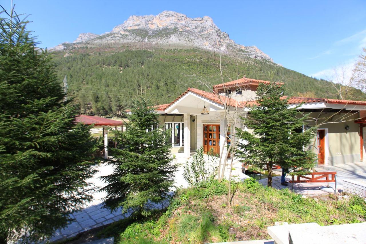 Hotel Gryka E Kelcyres Buitenkant foto