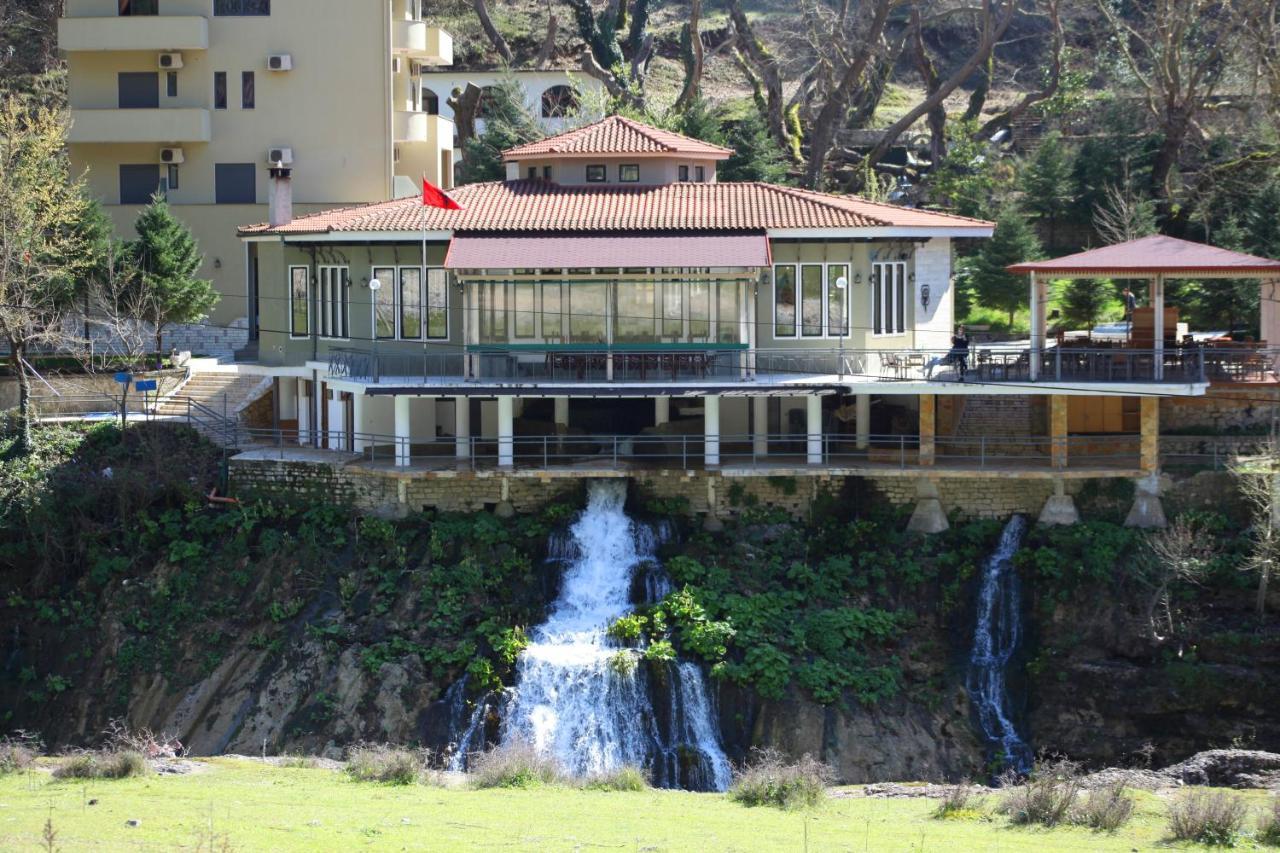 Hotel Gryka E Kelcyres Buitenkant foto