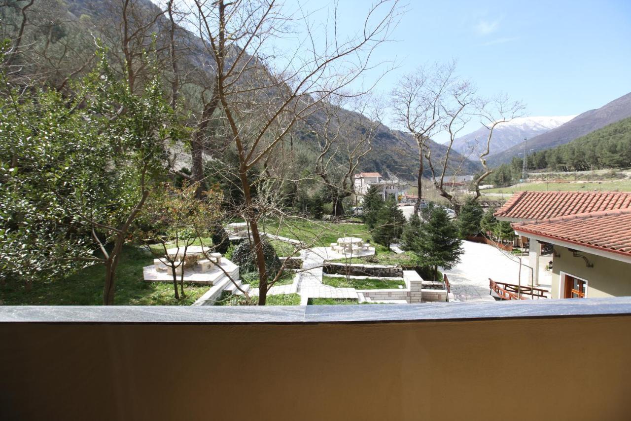 Hotel Gryka E Kelcyres Buitenkant foto