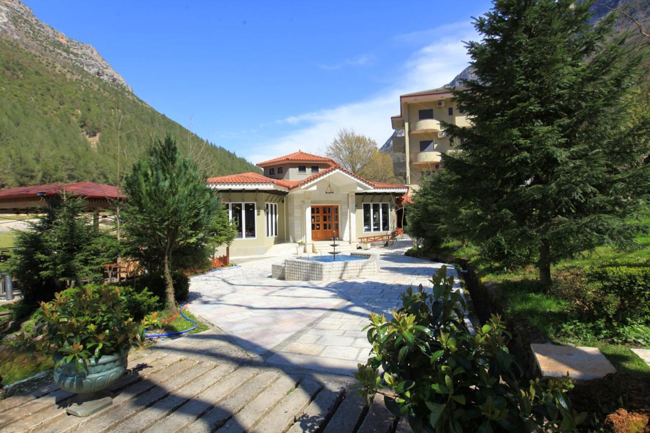 Hotel Gryka E Kelcyres Buitenkant foto