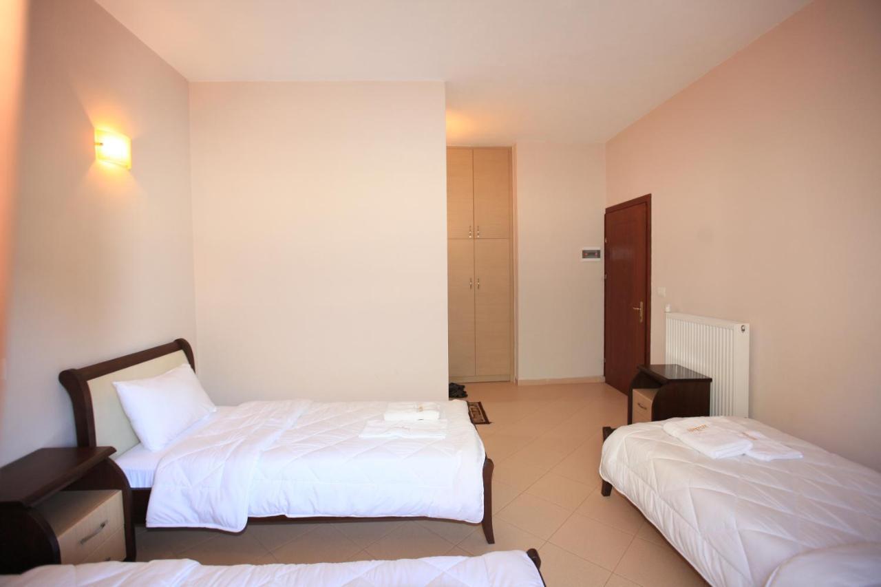 Hotel Gryka E Kelcyres Buitenkant foto