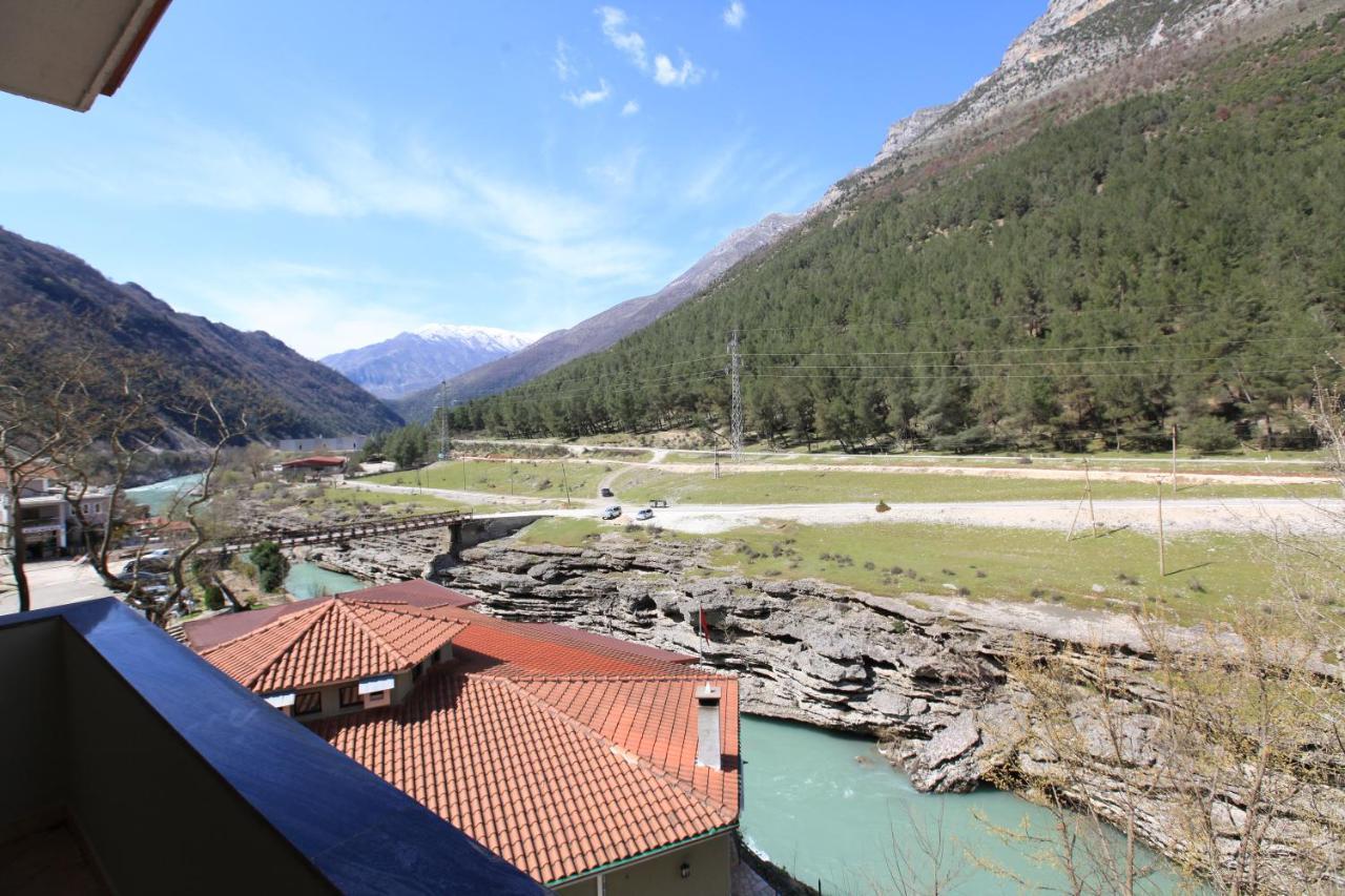 Hotel Gryka E Kelcyres Buitenkant foto